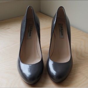 L.K Bennett US size 37 (US 6.5 - runs small)
